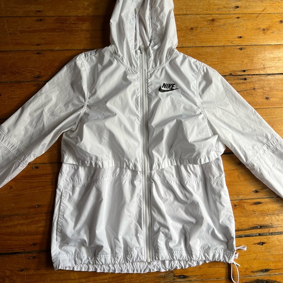 Nike Jackets & Blazers - Like New White Nike Windbreaker